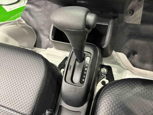 ハイゼットトラックスタンダード オートライト マニュアルエアコンハロゲンヘッドランプ 運転席SRSエアバック 電動式パワーステアリング AM/FMラジオ あゆみ板掛けテールゲート スペアタイヤ ガードフレーム(広島県)の中古車