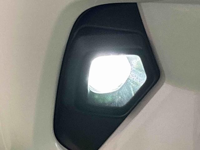 ＲＡＶ４ハイブリッドＧ　マルチメディアシステム　パノラマムーンルーフ車線逸脱　アダクティブクルーズコントロール　３６０度カメラ　Ｂｌｕｅｔｏｏｔｈオーディオ　パワーバックゲート　衝突回避システム　Ｂモニタ　ＡＨＢ　衝突安全ボディ　フロントカメラ　サイドカメラ　Ａライト（広島県）の中古車