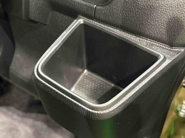 ハイゼットカーゴデッキバンＧ　視界補助パックバックモニター　エアバッグ　オートマチックハイビーム　電動格納ドアミラー　横滑り防止　スマートキー　助手席エアバッグ　キーフリー　オートライト　ＡＢＳ　エコアイドル　セキュリティーアラーム（広島県）の中古車