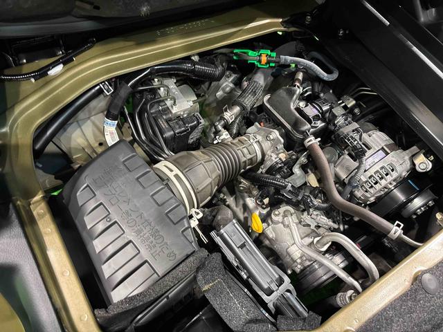 ハイゼットカーゴデッキバンＧ　視界補助パックバックモニター　エアバッグ　オートマチックハイビーム　電動格納ドアミラー　横滑り防止　スマートキー　助手席エアバッグ　キーフリー　オートライト　ＡＢＳ　エコアイドル　セキュリティーアラーム（広島県）の中古車
