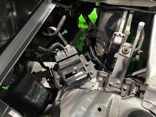 ハイゼットトラックスタンダードSAIIItLEDヘッドランプ トップシェイドガラス 運転席SRSエアバック バックソナー 電動式パワーステアリング AM/FMラジオ あゆみ板掛けテールゲート VSC&TRC(広島県)の中古車
