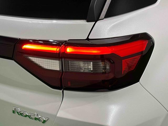 ロッキープレミアムG 全方位モニター対応カメラLEDヘッドランプ・フォグランプ 全車速追従機能付アダプティブクルーズコントロール レーンキープコントロール アルミホイール シートヒーター(広島県)の中古車