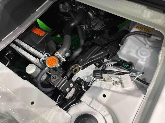 ハイゼットトラックスタンダード　４ＷＤ　オートライト　ＡＭ・ＦＭラジオマニュアルレベリング機能付ハロゲンヘッドランプ　トップシェイドガラス　運転席バニティミラー　　　　マニュアルエアコン　ガードフレーム　スペアタイヤ（広島県）の中古車