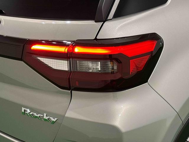 ロッキープレミアムＧ　ＨＥＶＬＥＤヘッドランプ・フォグランプ　全車速追従機能付アダプティブクルーズコントロール　レーンキープコントロール　アルミホイール　シートヒーター（広島県）の中古車