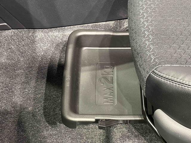 ロッキープレミアムＧ　ＨＥＶ衝突軽減Ｂ　車線逸脱警報システム　電動格納ドアミラー　レーダークルコン　Ａストップ　Ｂカメラ　ＬＥＤヘッドライト　キーフリーシステム　衝突安全ボディ　スマートキー　アルミホイール　盗難防止システム（広島県）の中古車