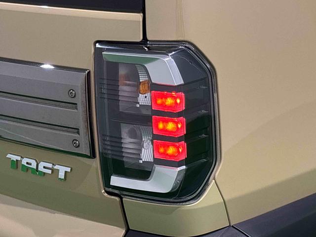 タフトGターボ ダーククロムベンチャー 電動パーキングブレーキスカイフィールトップ クロムパック メッキパック インテリアアクセント LEDオートライト&フォグランプ 電動パーキングブレーキ バックカメラ アルミホイール(広島県)の中古車