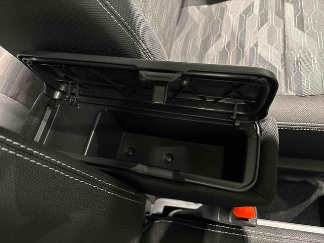 タフトＧターボ　クロムベンチャー　ナビ　バックカメラスカイフィールトップ　クロムパック　メッキパック　シルバーアンダーガーニッシュ　インテリアアクセント　ＬＥＤオートハイビーム＆フォグランプ　電動パーキングブレーキ　バックカメラ　アルミホイール（広島県）の中古車