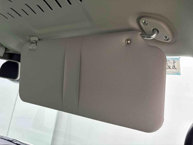 ハイゼットカーゴＤＸ　ＡＭ／ＦＭラジオ　４ＷＤ　コーナーセンサーＬＥＤヘッドランプ　トップシェイドガラス　コーナーセンサー　オーバーヘッドシェルフ　フロントドアパワーウインドウ　キーレスエントリー　ＡＭ／ＦＭラジオ　テンパータイヤ　スチールホイール（広島県）の中古車