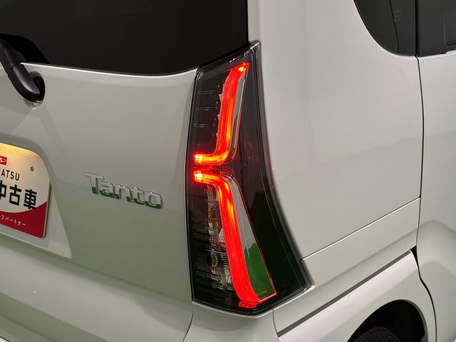 タントカスタムＲＳ　ターボ車　アルミホイール　シートヒーターＬＥＤオートライト　パワースライドドアウェルカムオープン機能　電動パーキングブレーキ　運転席助手席シートヒーター　アルミホイール　キーフリーシステム　　オート電動格納式ドアミラー（広島県）の中古車