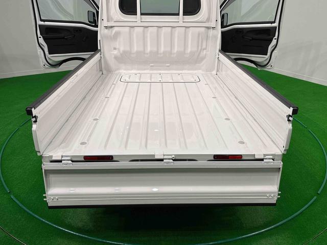 ハイゼットトラックスタンダード　４ＷＤ　ＭＴ３方開リヤゲート　マルチユーティリティフック　ＡＭＦＭラジオ　スペアタイヤ　サンバイザー　バッテリーカバー　スチールホイール　ハロゲンヘッドランプ　１オナ　パワーステ　衝突軽減装置　Ｗエアバック（広島県）の中古車