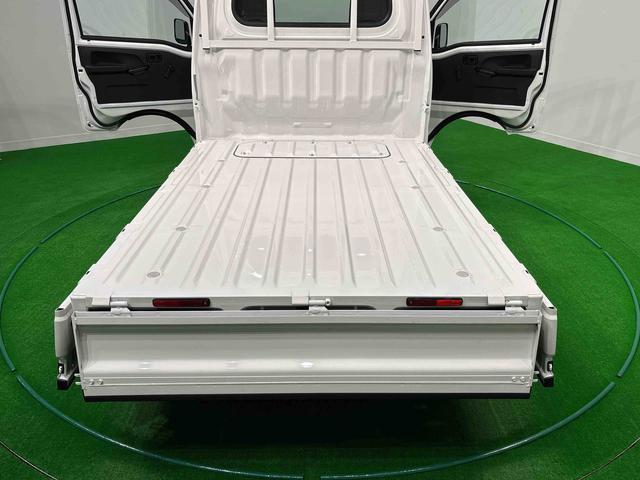 ハイゼットトラックスタンダード　４ＷＤ　ＭＴ３方開リヤゲート　マルチユーティリティフック　ＡＭＦＭラジオ　スペアタイヤ　サンバイザー　バッテリーカバー　スチールホイール　ハロゲンヘッドランプ　１オナ　パワーステ　衝突軽減装置　Ｗエアバック（広島県）の中古車