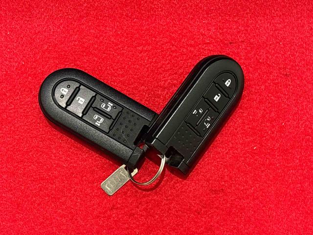 ムーヴキャンバスGメイクアップリミテッド SAIII ナビ パノラマAHB Bluetoothオーディオ I−STOP Aライト 電動格納式ドアミラー 盗難防止アラーム LEDライト Bカメラ ドラレコ サイドカメラ メモリナビ キーフリー 衝突安全ボディ スマートキ(広島県)の中古車