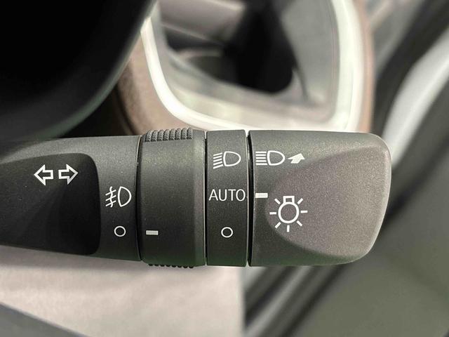 ムーヴＲＳ　パノラマモニター　電動スライドドア　電動格納ドアミラーＬＥＤオートライト・フォグランプ　電動パーキングブレーキ　プッシュボタンスタート　セキュリティアラーム　バックカメラ　両側電動スライドドア　オート電動格納式ドアミラー（広島県）の中古車