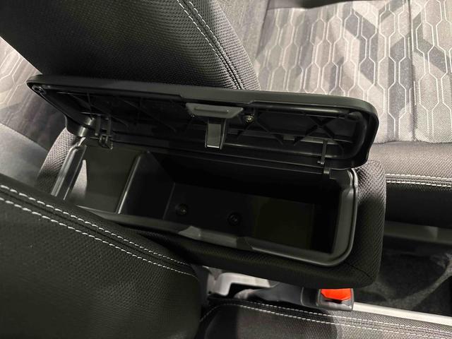 タフトG クロムベンチャー バックモニター 電動パーキングブレーキスカイフィールトップ クロムパック メッキパック シルバーアンダーガーニッシュ インテリアアクセント LEDオートライト&フォグランプ 電動パーキングブレーキ バックカメラ アルミホイール(広島県)の中古車