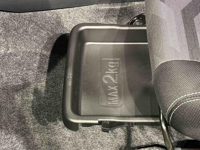タフトG クロムベンチャー バックモニター 電動パーキングブレーキスカイフィールトップ クロムパック メッキパック シルバーアンダーガーニッシュ インテリアアクセント LEDオートライト&フォグランプ 電動パーキングブレーキ バックカメラ アルミホイール(広島県)の中古車