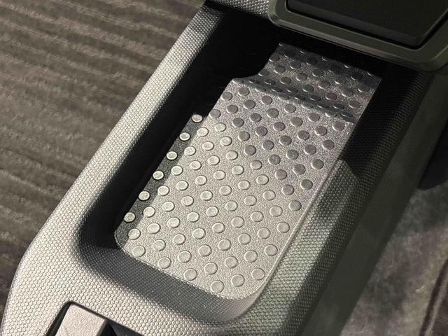 タフトＧターボ　クロムベンチャー　ナビ　バックモニター　ＥＴＣスカイフィールトップ　クロムパック　メッキパック　シルバーアンダーガーニッシュ　インテリアアクセント　ＬＥＤオートハイビーム＆フォグランプ　電動パーキングブレーキ　バックカメラ　アルミホイール（広島県）の中古車