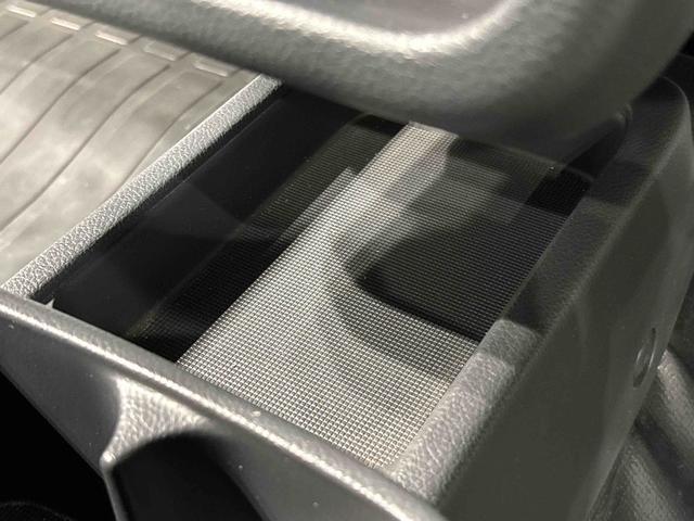 ミニキャブトラックみのり 4WD 5MT車 ハロゲンヘッドライト 作業灯AM/FMラジオ マニュアルエアコン スペアタイヤ(広島県)の中古車