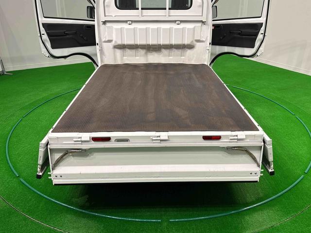 ミニキャブトラックみのり 4WD 5MT車 ハロゲンヘッドライト 作業灯AM/FMラジオ マニュアルエアコン スペアタイヤ(広島県)の中古車