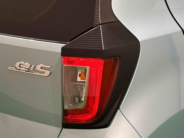 ミライースX SAIII ディスプレイオーディオ オートライトLEDヘッドランプ セキュリティアラーム コーナーセンサー フルホイールキャップ キーレスエントリー 電動格納式ドアミラー ショツピングフック マニュアルエアコン(広島県)の中古車