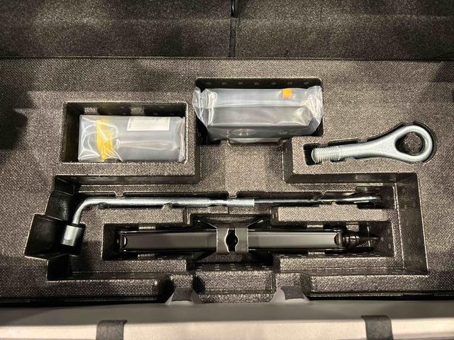 タフトGターボ ダーククロムベンチャー バックモニター対応スカイフィールトップ クロムパック メッキパック シルバーアンダーガーニッシュ インテリアアクセント LEDオートハイビーム&フォグランプ 電動パーキングブレーキ バックカメラ アルミホイール(広島県)の中古車