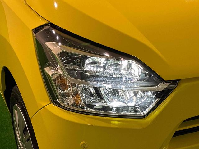 ミライースＸ　ＳＡIII電動ミラー　車線逸脱防止　Ｉストップ　助手席エアバッグ　衝突安全ボディ　ハイビームアシスト　キーフリーシステム　ＬＥＤヘッドライト　Ｂカメラ　横滑り防止機能　運転席エアバッグ　ＡＢＳ　オートライト（広島県）の中古車