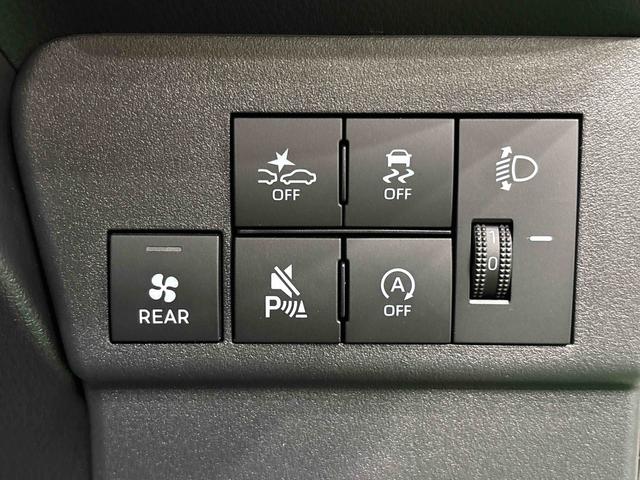 ハイゼットカーゴスペシャル　４ＷＤ　ＡＭ／ＦＭラジオ　予防安全機能スマアシマニュアルエアコン　フロントパワーウインドー　オートライト　アシストグリップ　サンバイザー　ショツピングフック　ハイマウントストップランプ　ハロゲンランプ　スチールホイール　テンパータイヤ（広島県）の中古車