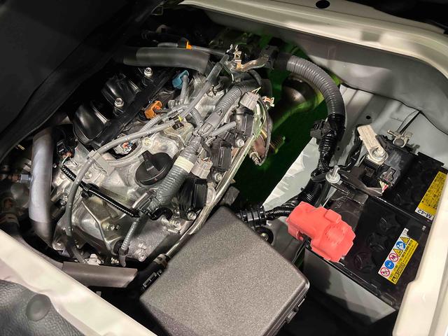 ハイゼットカーゴスペシャル　４ＷＤ　ＡＭ／ＦＭラジオ　予防安全機能スマアシマニュアルエアコン　フロントパワーウインドー　オートライト　アシストグリップ　サンバイザー　ショツピングフック　ハイマウントストップランプ　ハロゲンランプ　スチールホイール　テンパータイヤ（広島県）の中古車