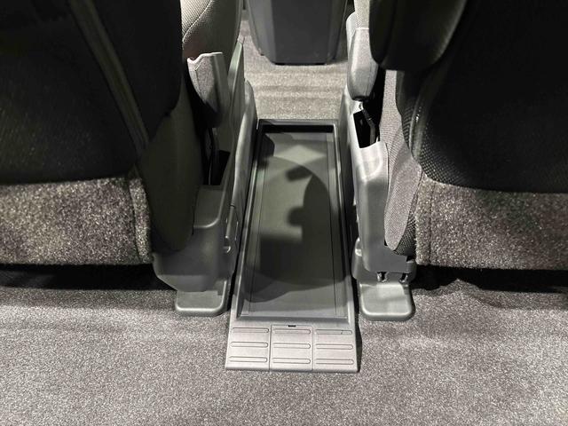トールカスタムG 9インチディスプレイオーディオ キーフリー純正ナビ装着用アップグレードパック 両側電動スライドドア 全車速追従機能付ACC 電動パーキングブレーキ+オートホールドブレーキ機能 格納式リヤドアサンシェード(広島県)の中古車
