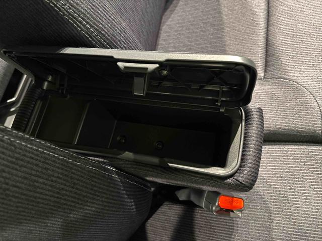 ムーヴＲＳ　バックモニター　電動スライドドア　電動格納ドアミラーＬＥＤオートライト・フォグランプ　電動パーキングブレーキ　プッシュボタンスタート　セキュリティアラーム　バックカメラ　両側電動スライドドア　オート電動格納式ドアミラー（広島県）の中古車