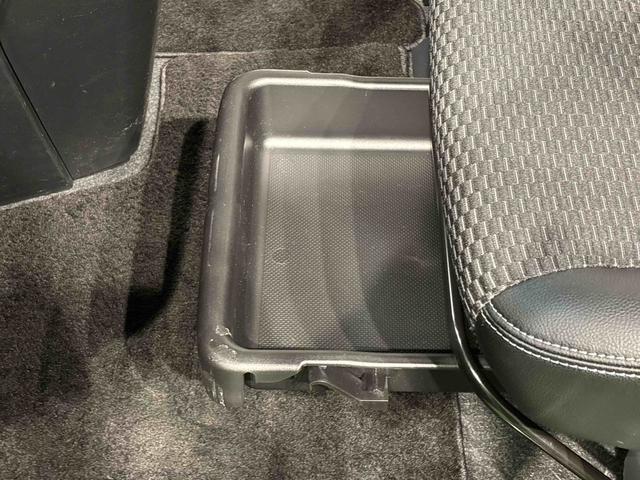 トールカスタムＧ　ターボ　パノラマモニター　電動パーキングブレーキＬＥＤヘッドランプ・フォグランプ　　１５インチアルミホイール　オートライト　プッシュボタンスタート　クルーズコントロール　　コーナーセンサー　パワースライドドア　キーフリーシステム（広島県）の中古車