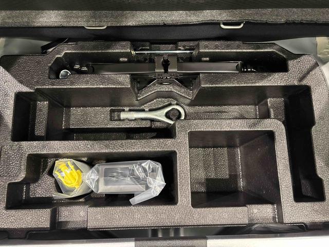 ミライースＸ　ＳＡIIIＬＥＤヘッドランプ　セキュリティアラーム　コーナーセンサー　１４インチフルホイールキャップ　キーレスエントリー　電動格納式ドアミラー　ショツピングフック　マニュアルエアコン（広島県）の中古車