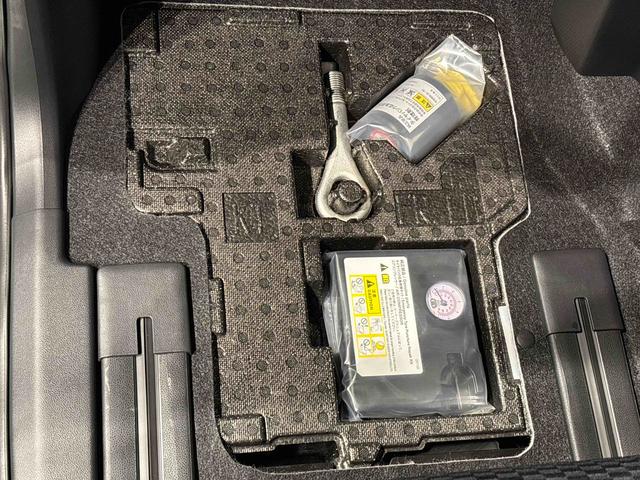 タントカスタムＲＳリミテッド　全車速追従機能付ＡＣＣパノラマモニター対応純正ナビ装着用アップグレードパック　運転席・助手席シートヒーター　電動パーキングブレーキ＋オートホールドブレーキ機能　運転席シートリフター　チルトステアリング　キーフリーシステム（広島県）の中古車