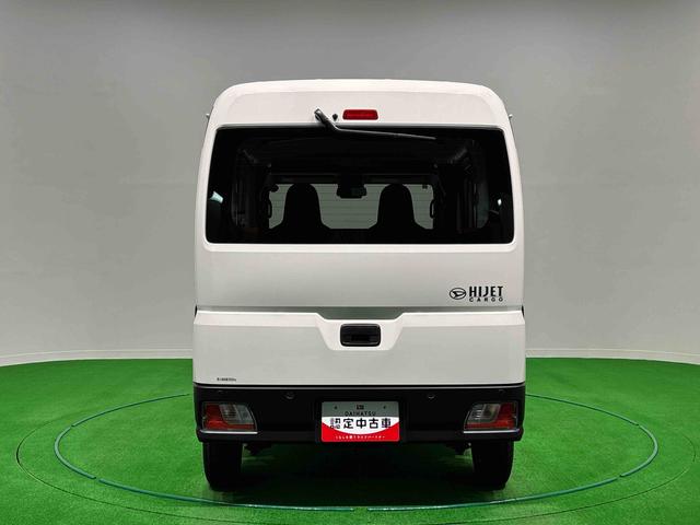 ハイゼットカーゴＤＸ　４ＷＤ　オートライト　リヤスモークガラス　キーレスハロゲンヘッドランプ　キーレスエントリー　オーバーヘッドシェルフ　荷室ランプ　ＡＭ・ＦＭラジオ　テンパータイヤ　スチールホイール　マニュアルエアコン（広島県）の中古車