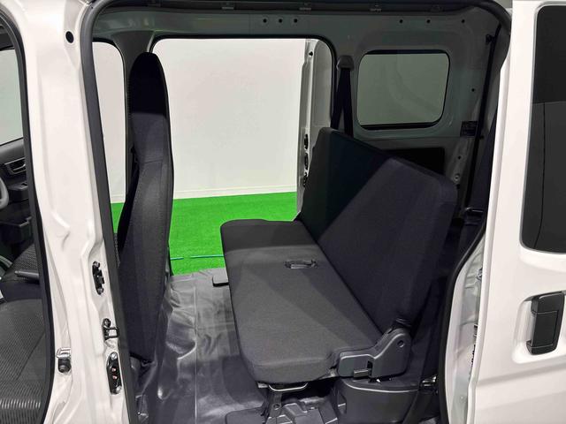 ハイゼットカーゴＤＸ　４ＷＤ　オートライト　リヤスモークガラス　キーレスハロゲンヘッドランプ　キーレスエントリー　オーバーヘッドシェルフ　荷室ランプ　ＡＭ・ＦＭラジオ　テンパータイヤ　スチールホイール　マニュアルエアコン（広島県）の中古車