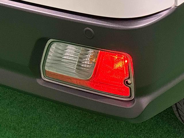 ハイゼットカーゴＤＸ　４ＷＤ　オートライト　リヤスモークガラス　キーレスハロゲンヘッドランプ　キーレスエントリー　オーバーヘッドシェルフ　荷室ランプ　ＡＭ・ＦＭラジオ　テンパータイヤ　スチールホイール　マニュアルエアコン（広島県）の中古車