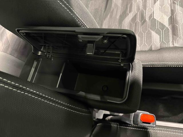 タフトＧ　クロムベンチャー　ナビゲーション　ドラレコ　ＥＴＣ追突防止装置　スマートキ−　メモリナビ　Ｂｌｕｅｔｏｏｔｈ接続　Ｂモニター　電動格納式ドアミラー　ナビ＆ＴＶ　ＬＥＤヘッド　ＥＴＣ　アルミ　ドライブレコーダー　イモビライザー　レーンアシスト（広島県）の中古車
