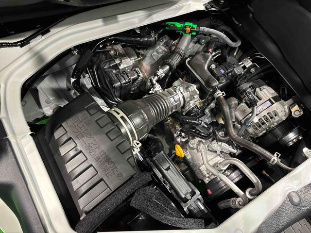 ハイゼットカーゴＤＸ　４ＷＤ　ラジオ付き保証継承・令和７年式・スマートアシスト・オートライト・パワーウィンドウ・コーナーセンサー・マニュアルエアコン・キーレスエントリー・多収納・ドリンクホルダー・リヤワイパー・ジャッキ・ハロゲンヘッドライト（広島県）の中古車