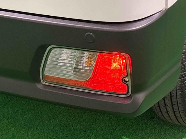 ハイゼットカーゴＤＸ　４ＷＤ　ラジオ付き保証継承・令和７年式・スマートアシスト・オートライト・パワーウィンドウ・コーナーセンサー・マニュアルエアコン・キーレスエントリー・多収納・ドリンクホルダー・リヤワイパー・ジャッキ・ハロゲンヘッドライト（広島県）の中古車