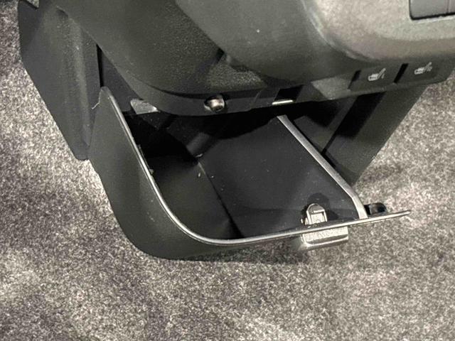 ムーヴキャンバスストライプスG ディスプレイオーディオ ワイヤレス充電機LEDオートライト・フォグランプ 電動パーキングブレーキ プッシュボタンスタート セキュリティアラーム バックカメラ 両側パワースライドドアウエルカムオープン機能 オート電動格納式ドアミラー(広島県)の中古車
