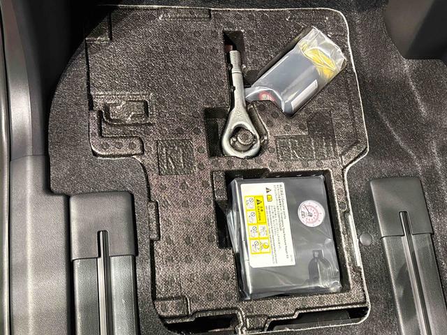 タントＸリミテッド　左右電動スライドドアＬＥＤオートライト　両側パワースライドドアウェルカムオープン機能　電動パーキングブレーキ　運転席助手席シートヒーター　　フルホイールキャツプ　キーフリーシステム　　オート電動格納式ドアミラー（広島県）の中古車