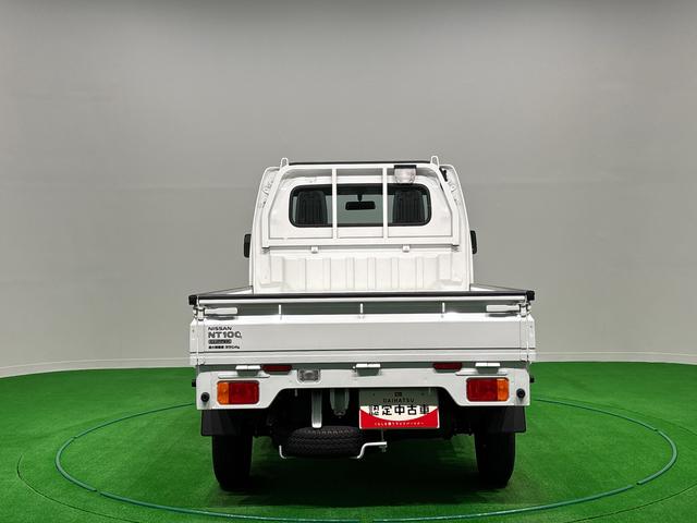 ＮＴ１００クリッパートラックＤＸハロゲンヘッドランプ　トップシェイドガラス　運転席バニティミラー　ＡＭ・ＦＭラジオ　マニュアルエアコン　ガードフレーム　スペアタイヤ（広島県）の中古車