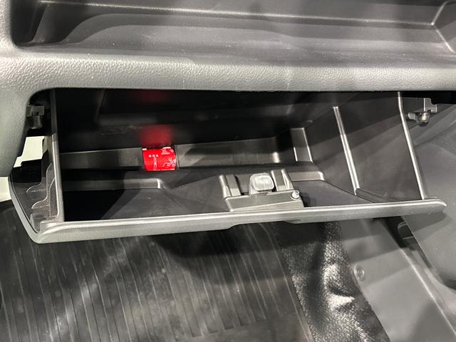 ＮＴ１００クリッパートラックＤＸハロゲンヘッドランプ　トップシェイドガラス　運転席バニティミラー　ＡＭ・ＦＭラジオ　マニュアルエアコン　ガードフレーム　スペアタイヤ（広島県）の中古車