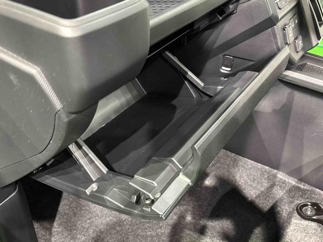 タフトＧ　クロムベンチャー　バックモニター対応カメラスカイフィールトップ　クロムパック　メッキパック　シルバーアンダーガーニッシュ　インテリアアクセント　ＬＥＤオートライト＆フォグランプ　電動パーキングブレーキ　バックカメラ　アルミホイール（広島県）の中古車
