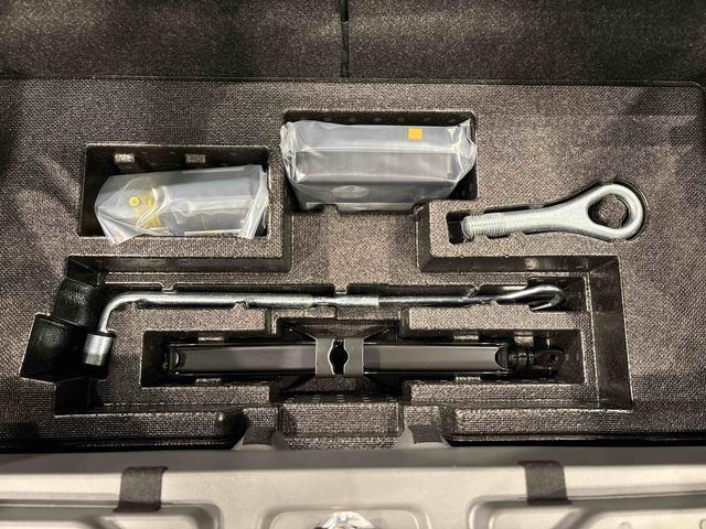 タフトG クロムベンチャー追突防止装置 スマートキ− Bモニター 禁煙車使用 電動格納式ドアミラー LEDヘッド アルミ イモビライザー レーンアシスト キーフリー オートハイビーム オートライト 安全ボディ シートヒーター付(広島県)の中古車