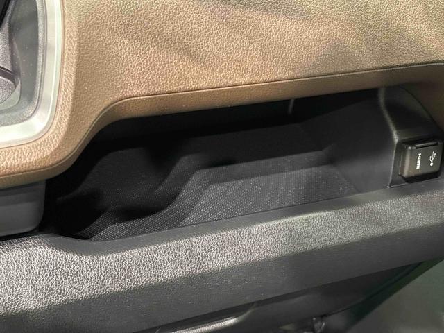 ムーヴG 電動パーキングブレーキ 両側パワースライドドアLEDオートライト・フォグランプ 電動パーキングブレーキ プッシュボタンスタート セキュリティアラーム バックカメラ パワースライドドアウエルカムオープン機能 オート電動格納式ドアミラー(広島県)の中古車