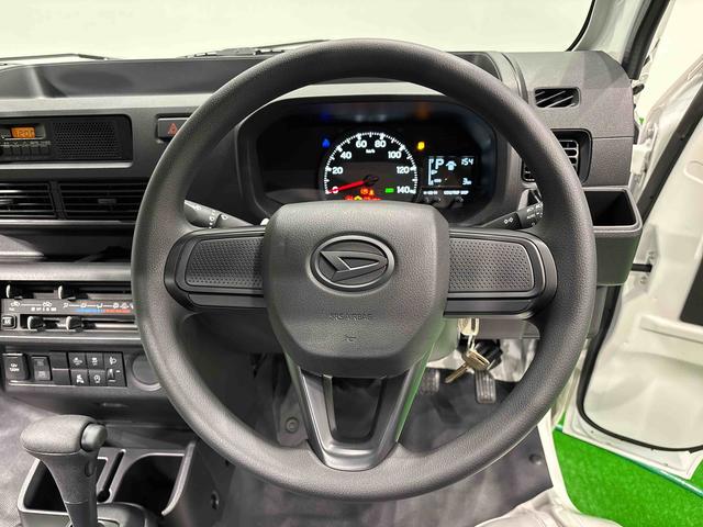 ハイゼットトラックスタンダード　４ＷＤ　令和８年式　ラジオ付き４ＷＤ　保証継承あり　ラジオ　マニュアルエアコン　スマートアシスト　コーナーセンサー　オートライト　ショッピングフック　スペアタイヤ　ハロゲンヘッドライト　ヘッドライト角度調整　スペアキー　取扱説明書（広島県）の中古車