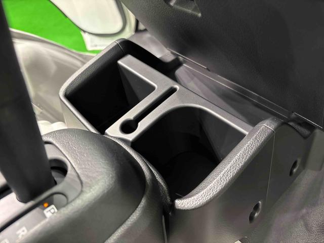 ハイゼットトラックスタンダード　４ＷＤ　令和８年式　ラジオ付き４ＷＤ　保証継承あり　ラジオ　マニュアルエアコン　スマートアシスト　コーナーセンサー　オートライト　ショッピングフック　スペアタイヤ　ハロゲンヘッドライト　ヘッドライト角度調整　スペアキー　取扱説明書（広島県）の中古車