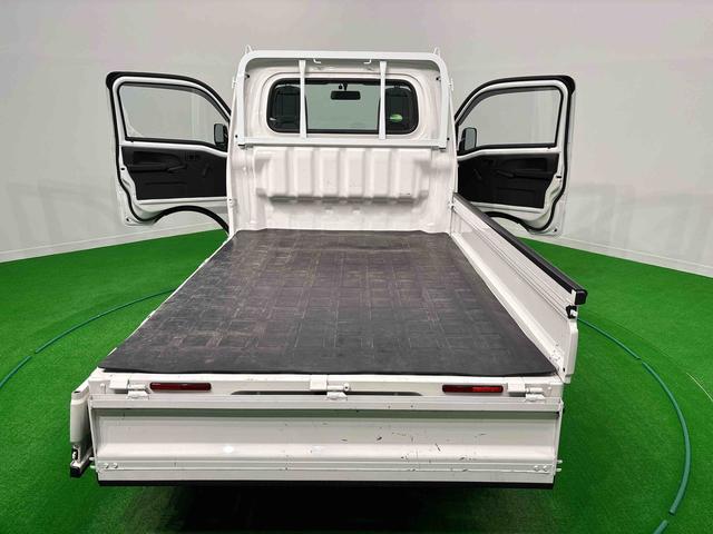 ハイゼットトラックスタンダード ETC車載器 AM・FMラジオ 5MTハロゲンヘッドランプ トップシェイドガラス 運転席バニティミラー AM・FMラジオ マニュアルエアコン ガードフレーム スペアタイヤ(広島県)の中古車