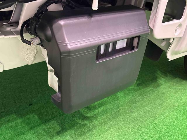 ハイゼットトラックスタンダード ETC車載器 AM・FMラジオ 5MTハロゲンヘッドランプ トップシェイドガラス 運転席バニティミラー AM・FMラジオ マニュアルエアコン ガードフレーム スペアタイヤ(広島県)の中古車