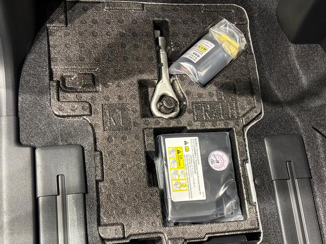 タントＸリミテッド　両側ウェルカムオープン機能付パワースライドドアＬＥＤヘッドライト　オートライト　オートハイビーム　オートホールド機能付き電動パーキングブレーキ　前席シートヒーター　オーディオ操作用ステアリングスイッチ　ＳＲＳサイドエアバッグ　オートエアコン（広島県）の中古車